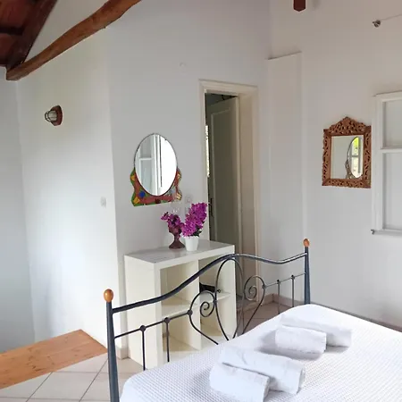 Villa Katias