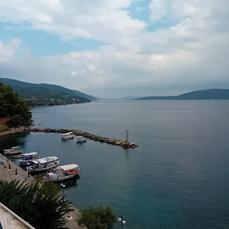 Katias * Kalamakia