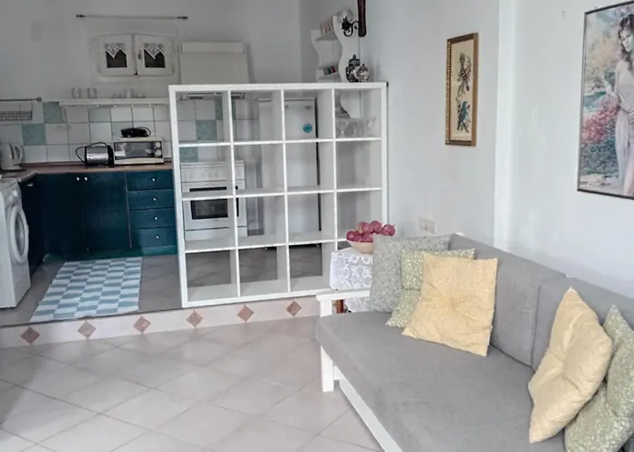 Katias Vila Alónnisos