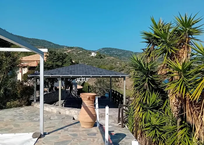 Katias Vila Alónnisos